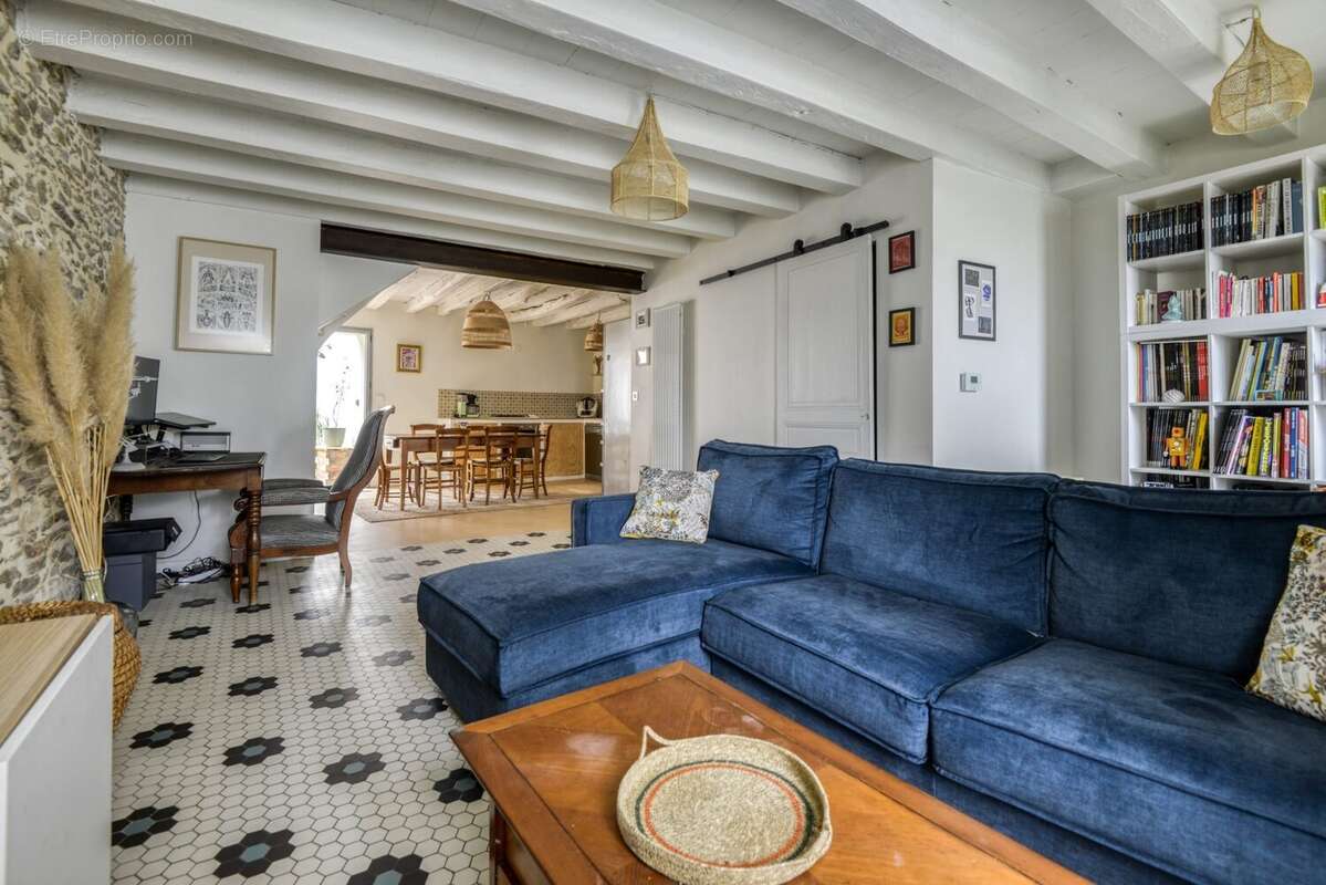Maison à SAINT-SEBASTIEN-SUR-LOIRE