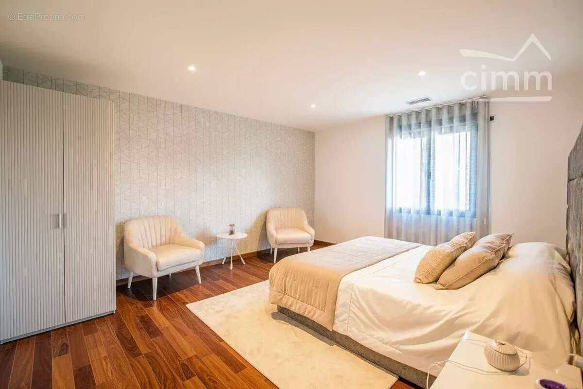 Maison à VAULX-EN-VELIN