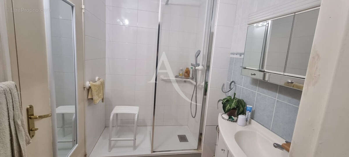 Appartement à LA CHAUSSEE-SAINT-VICTOR