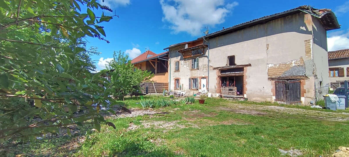 Maison à SAINT-CASSIEN