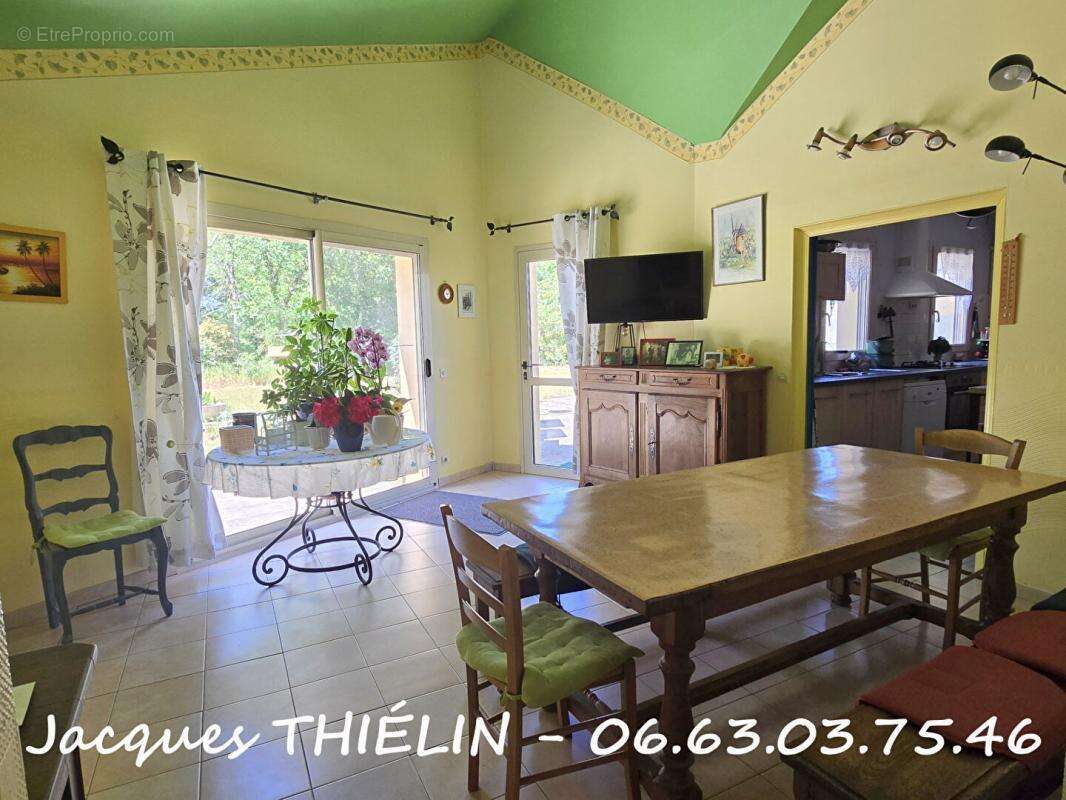 Maison à LONGUE-JUMELLES