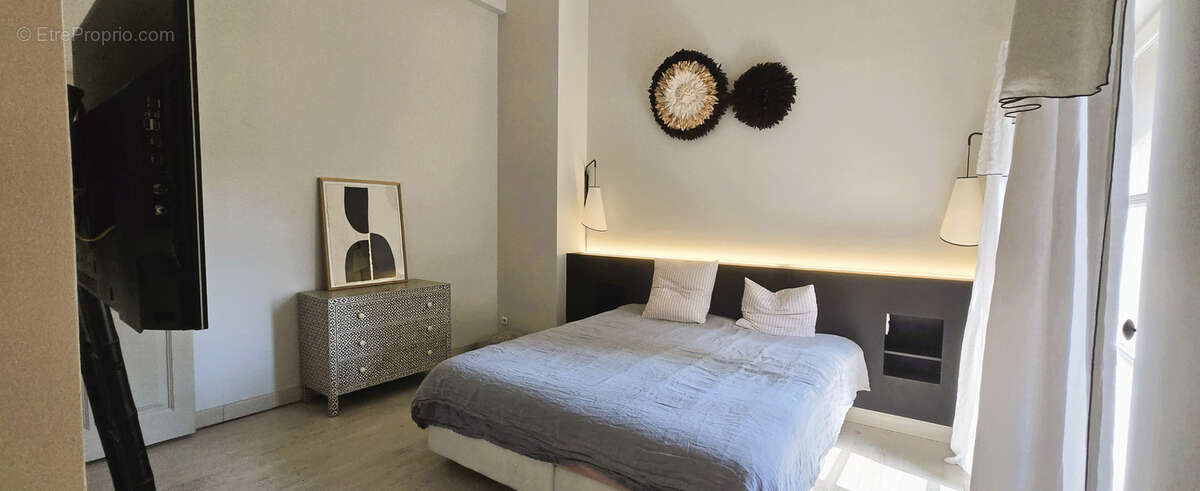 Superbe mas rénové avec piscine + option de parcelle détachable à  Trets (13) - photo 27