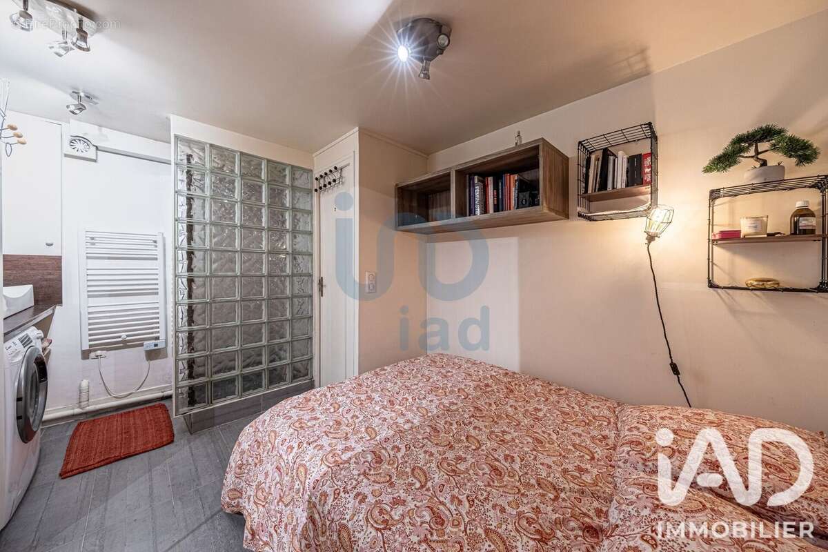 Photo 6