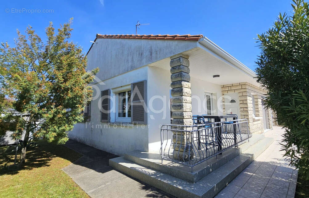 Maison à SAINT-GEORGES-DE-DIDONNE