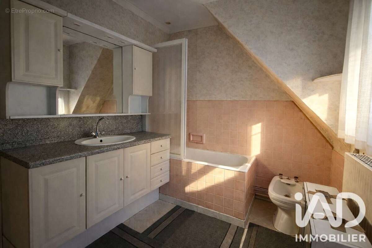 Maison 113 m² à Ploemel  - photo 9