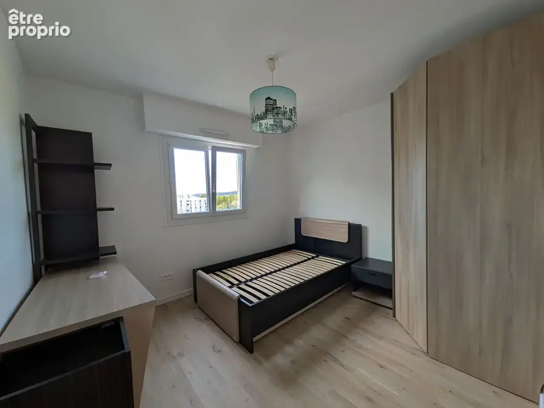 F4 avec balcon et vue dégagée ? 3 chambres ? box - photo 8