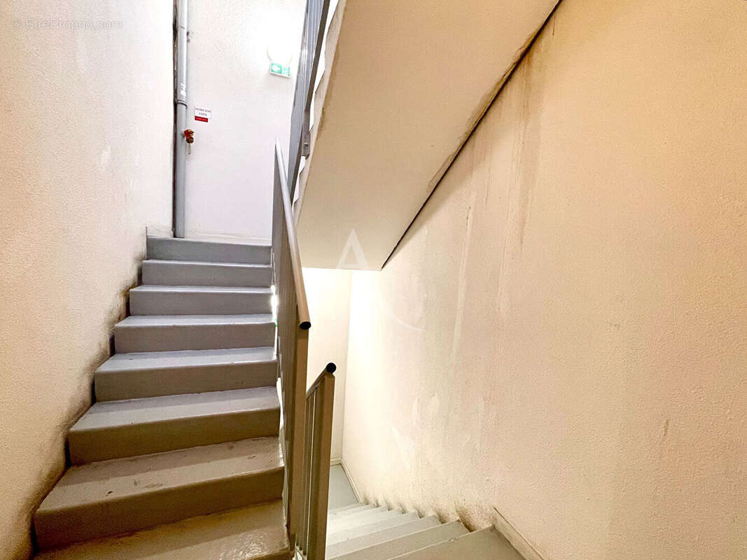 Studio vendu loué Charenton Le Pont 19.31 m2 - photo 8