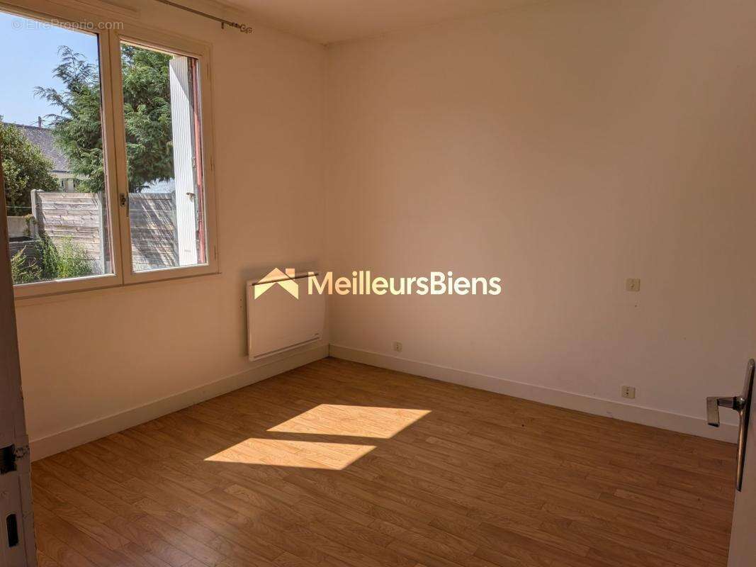 Maison Familiale centre ville de Guer 107 m² hab sur 635m² de terrain clos - Garage - photo 17