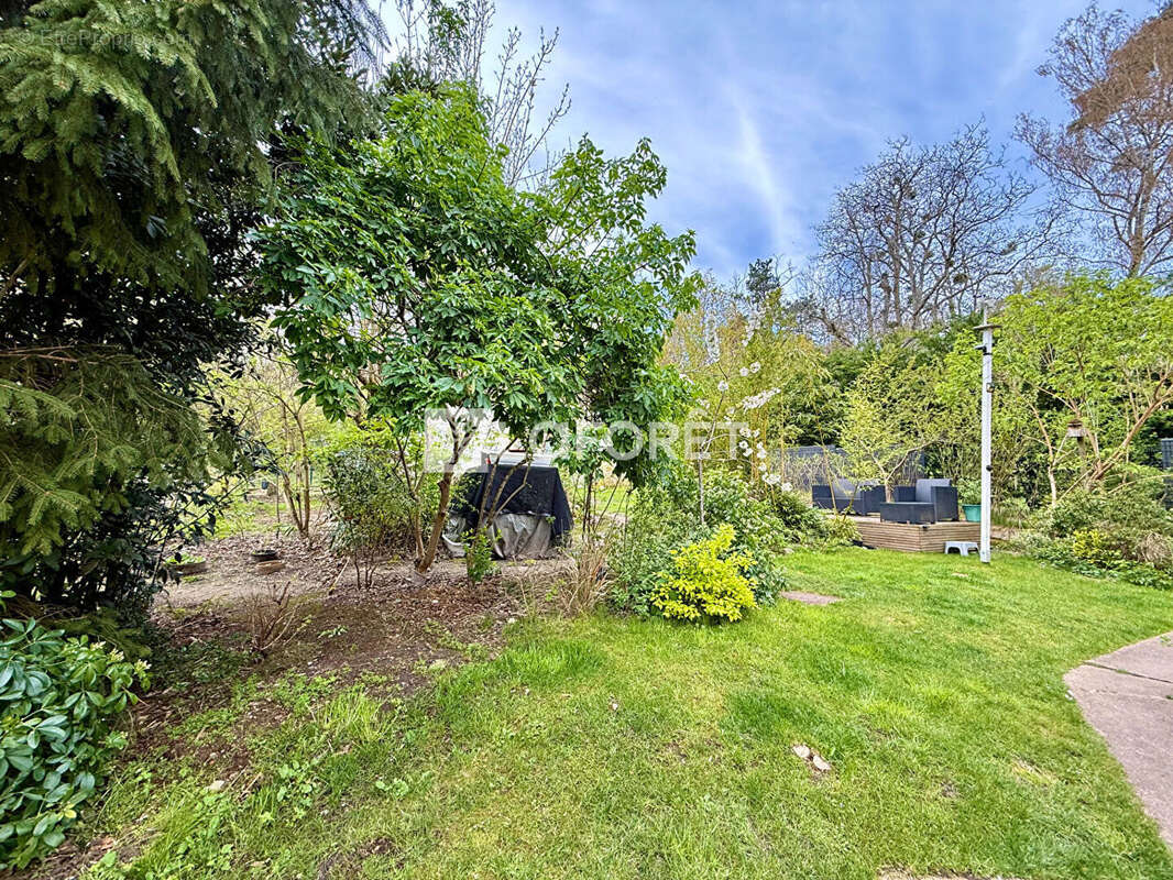 Maison à MILLY-LA-FORET