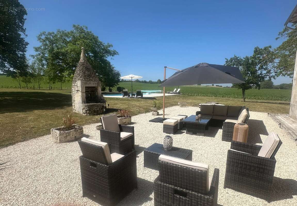 Belle maison de 5 chambres, dépendances et piscine sans voisins - photo 22