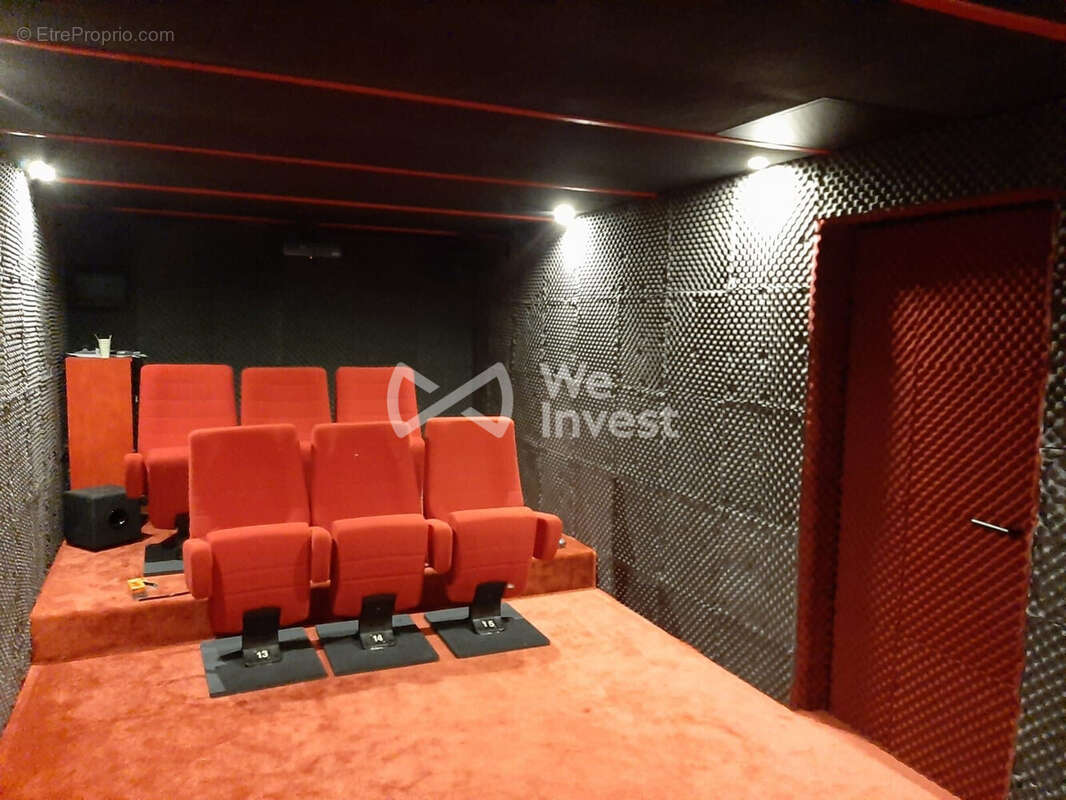 Maison 234 m² à Lancrans  - photo 9