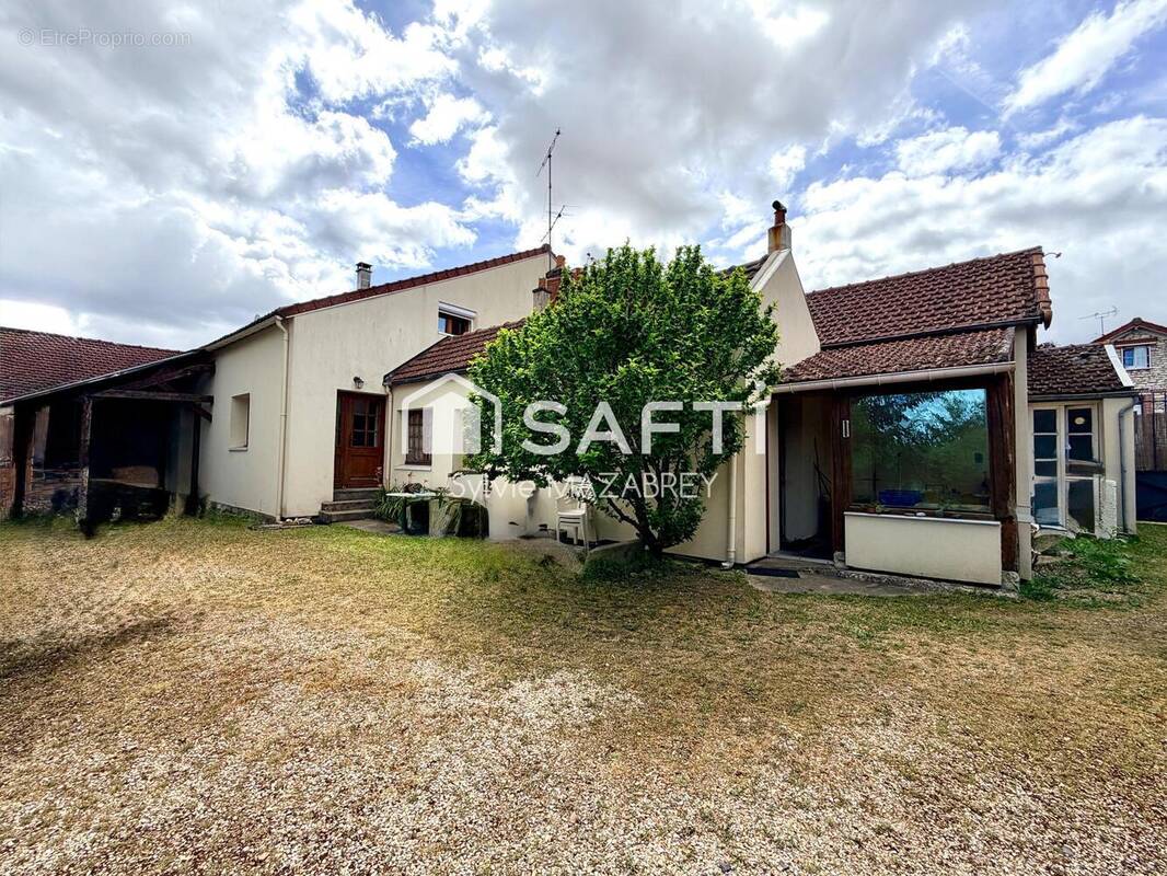 Photo 1 - Maison à VARENNES-SUR-SEINE
