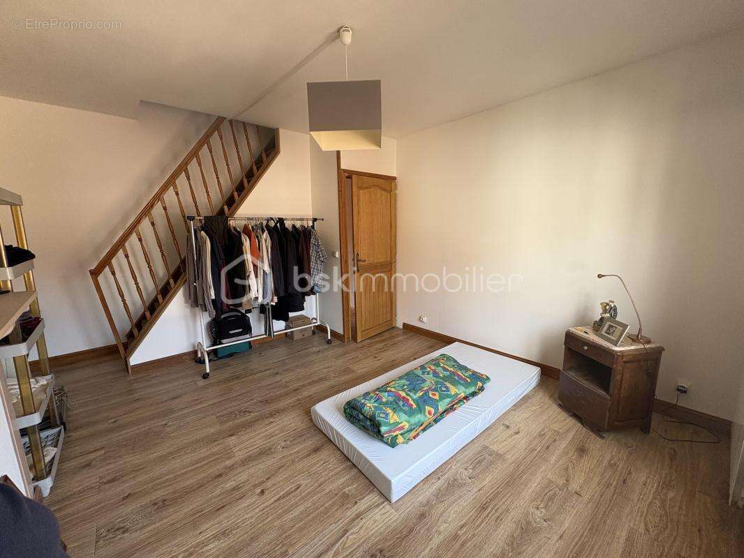 Maison à MONTIGNY-EN-GOHELLE