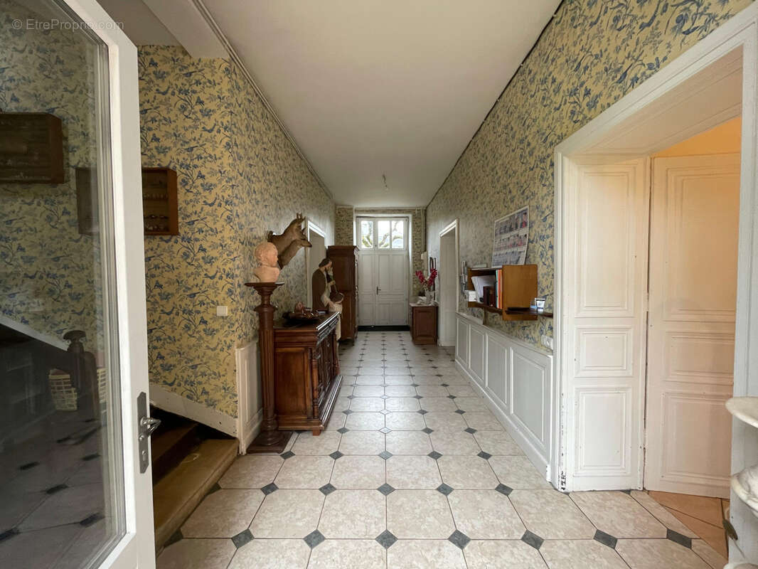 Maison à CEAUX-EN-COUHE