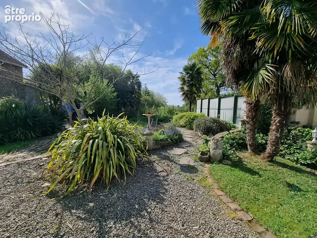 jolie maison de campagne avec piscine et terrain de 1960m² - photo 13