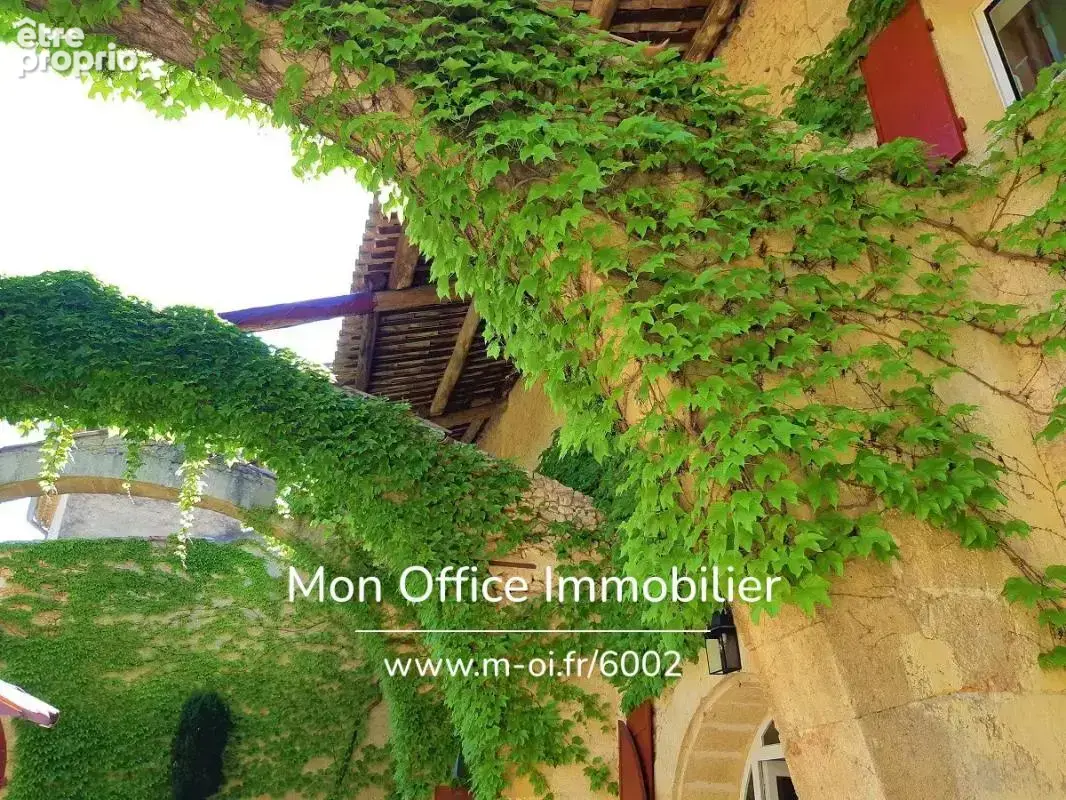 Référence : 6002-VCL - Maison de Maître du XVII - Cours intérieure et piscine - 20 minutes d'Aix en Provence - photo 12