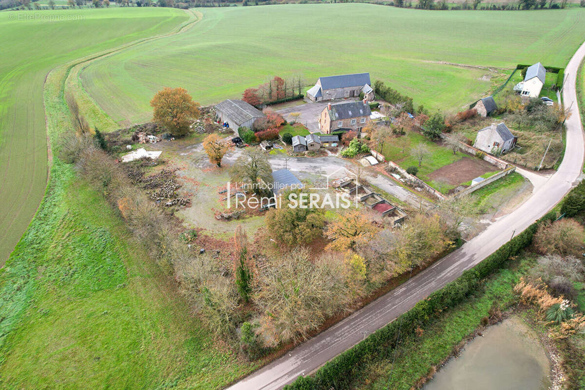 À vendre - Maison de caractère avec piscine et dépendance à Clécy, au coeur de la Suisse Normande - photo 7
