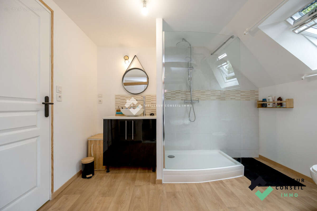 Maison 165 m² à Le Foeil  - photo 6