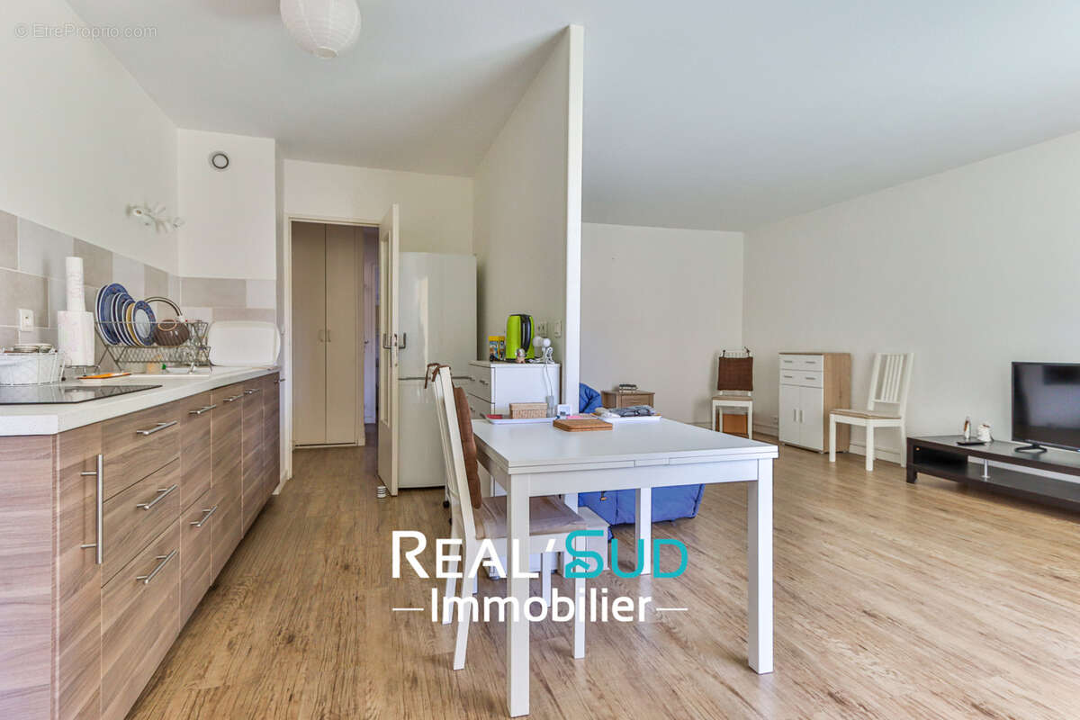 Appartement à MARSEILLE-8E
