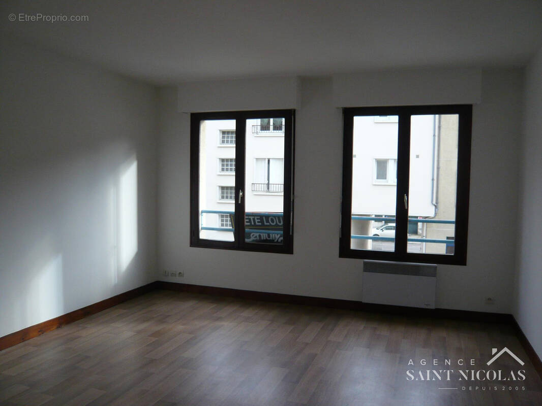 Appartement à MEULAN