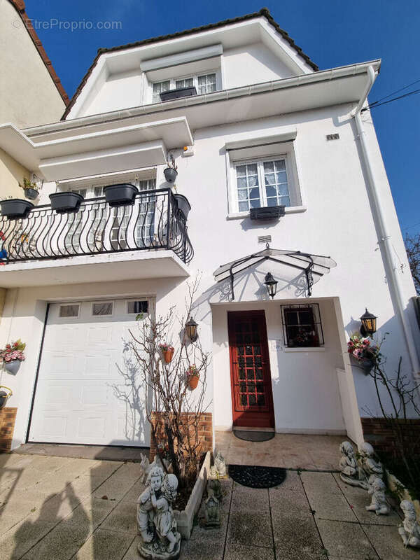 Maison à FONTENAY-SOUS-BOIS