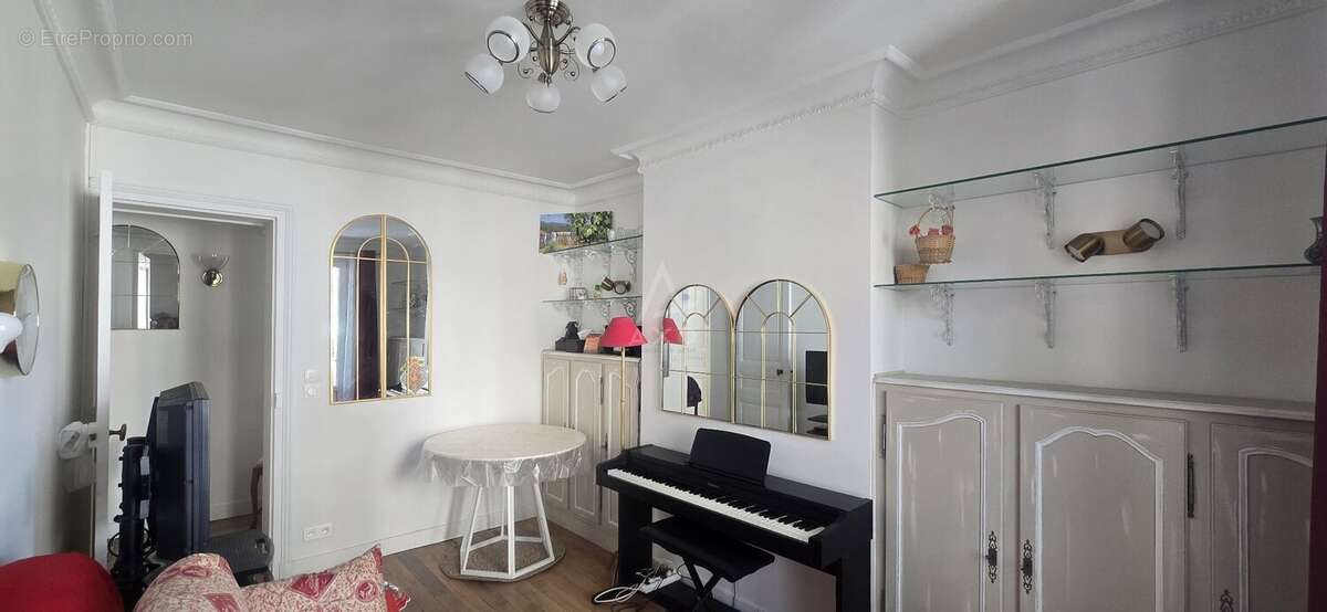 Appartement à PARIS-20E