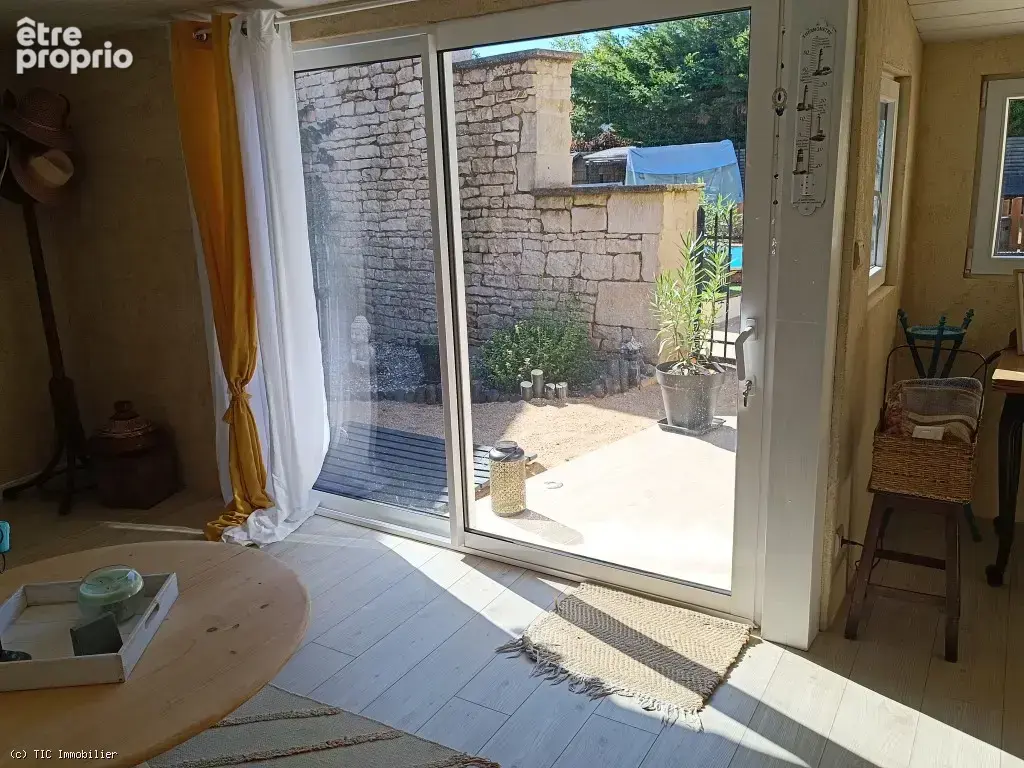Belle Maison en Pierre avec Piscine, Dépendances et Jardin - photo 7
