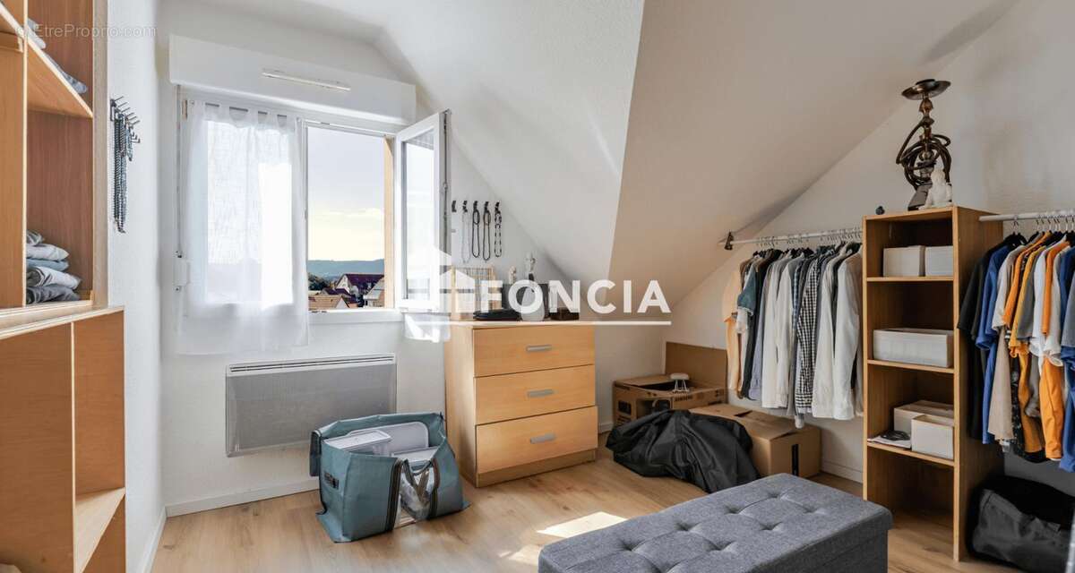 OPPORTUNITÉ RARE - Maison familiale 5 pièces avec jardin - photo 5