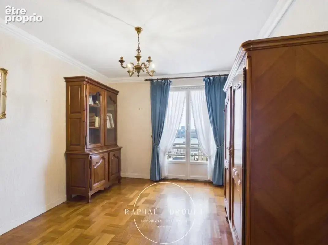 Lyon 8 – 95 m² au dernier étage, balcon et cave - photo 12