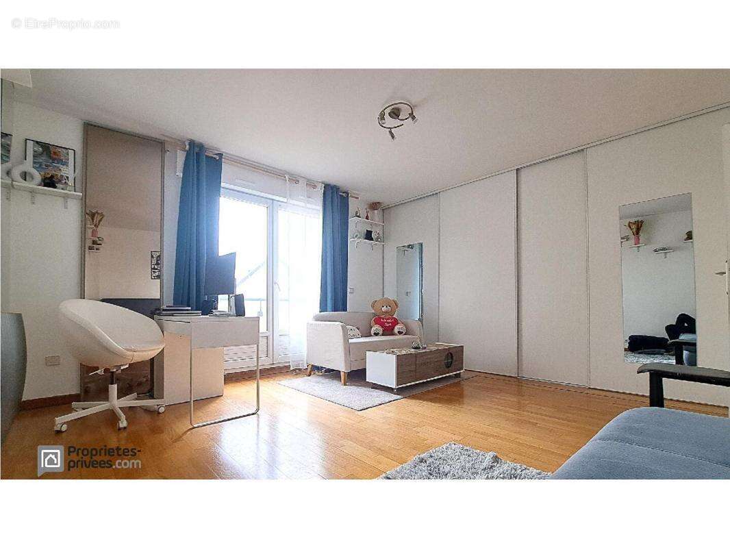 Appartement à COLOMBES
