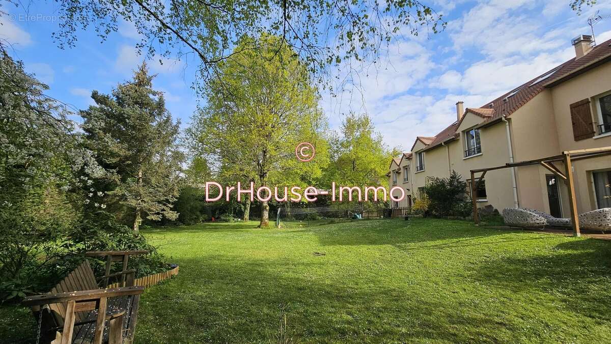 Maison à LES ALLUETS-LE-ROI