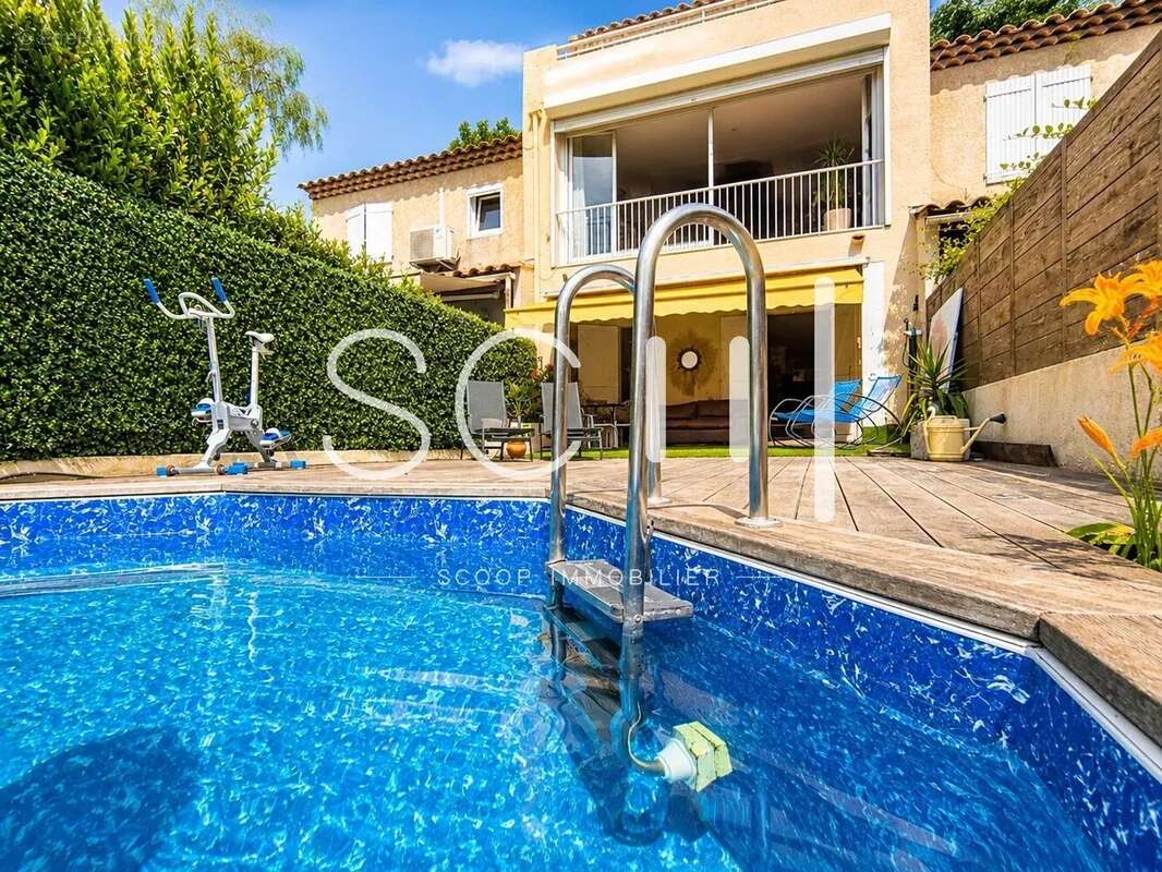 Appartement à VALBONNE