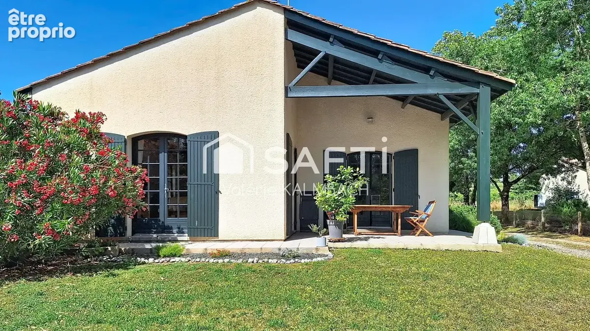 Photo 1 - Maison à BOUTIERS-SAINT-TROJAN