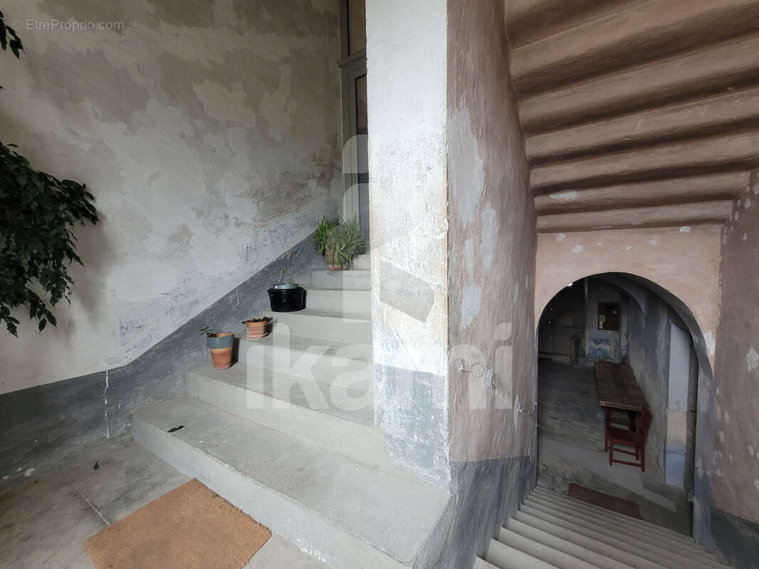 Maison à LA REPARA-AURIPLES