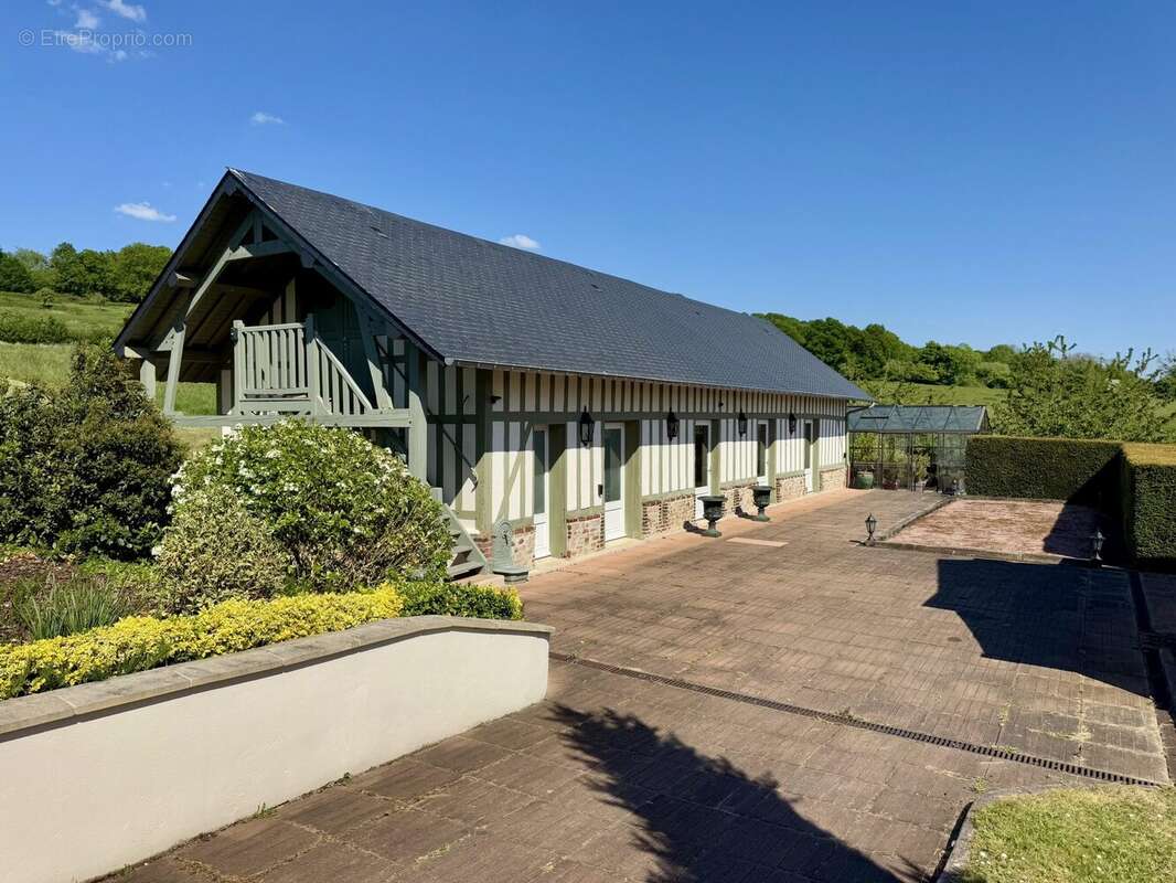 Maison à PONT-L&#039;EVEQUE