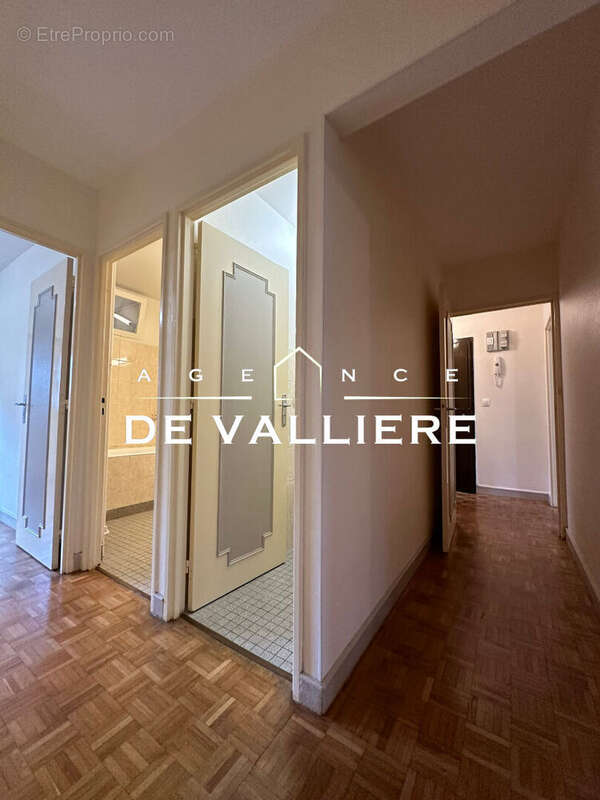 Appartement 67 m² à Nanterre  - photo 9