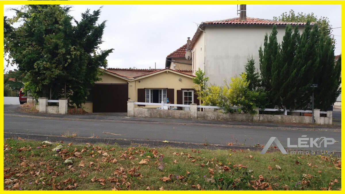 Maison à SAINT-JEAN-D&#039;ANGELY