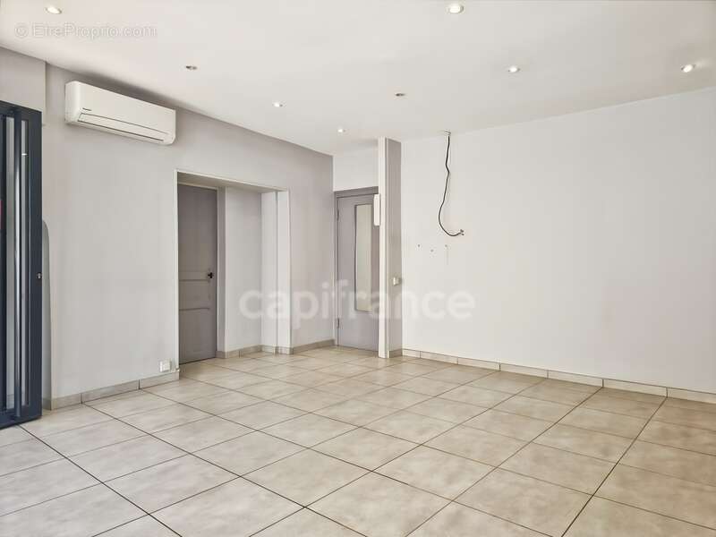 Ensemble immobilier - Local commercial, partie production et son habitation avec vue sur rivière - photo 13