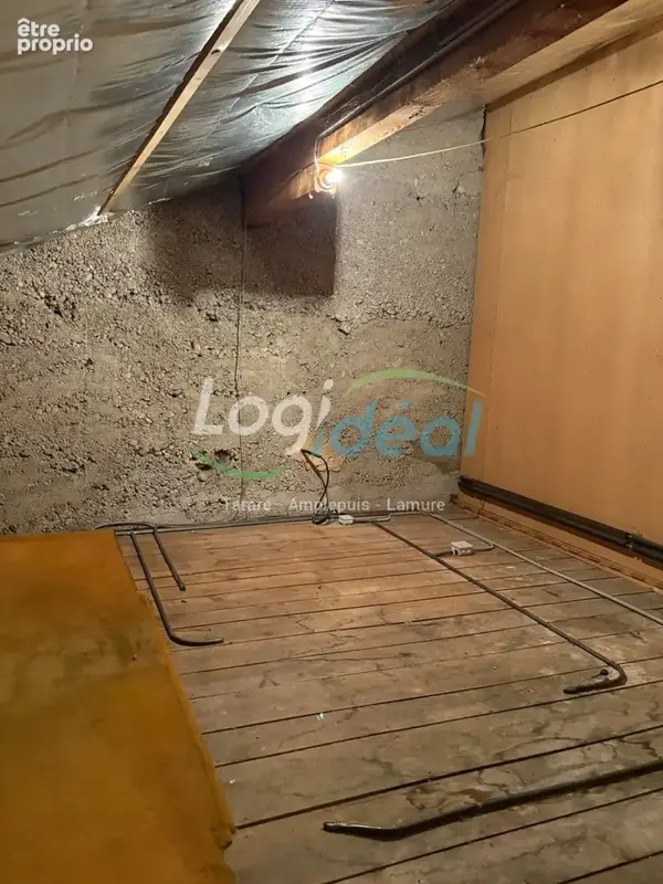 Maison à rénover située à Poule-les-Echarmeaux - photo 14