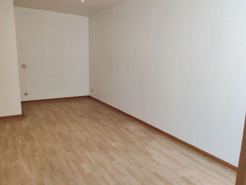 Maison à vendre 4 pièces LA BRUFFIERE (85) - photo 4