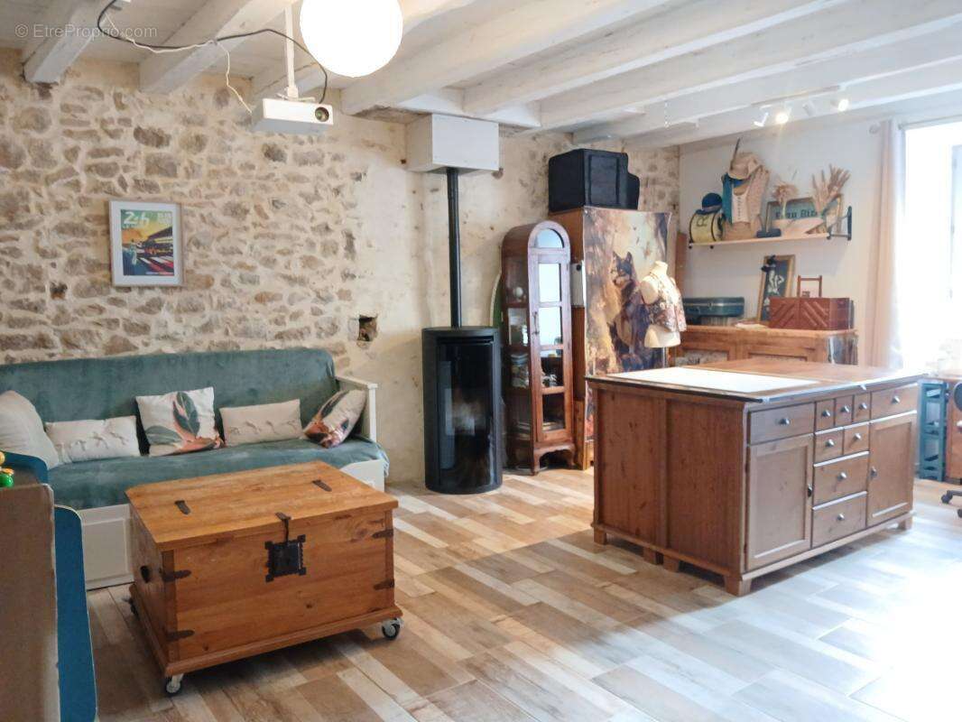 Maison à SAINT-CLAUD