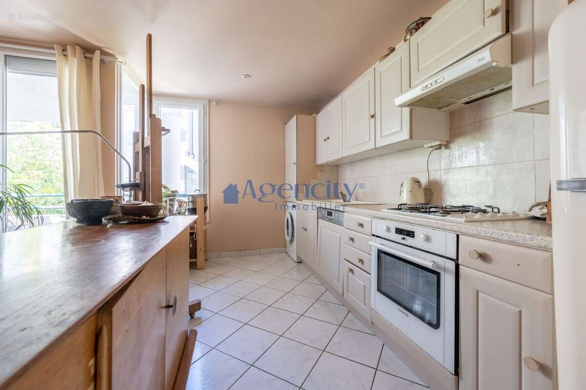 Appartement à LOGNES