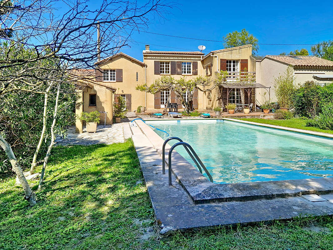 Maison à LES ANGLES