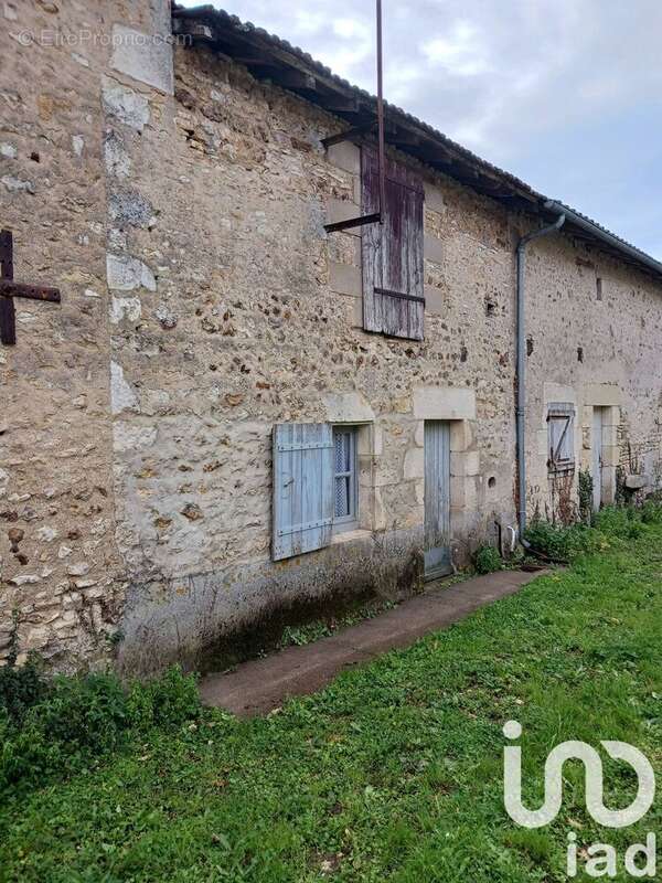 Maison 40 m² à Saint-Secondin  - photo 6