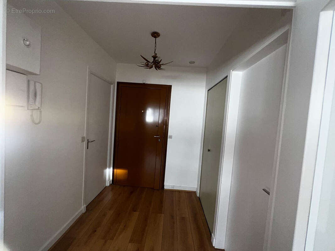 Appartement à PARIS-15E
