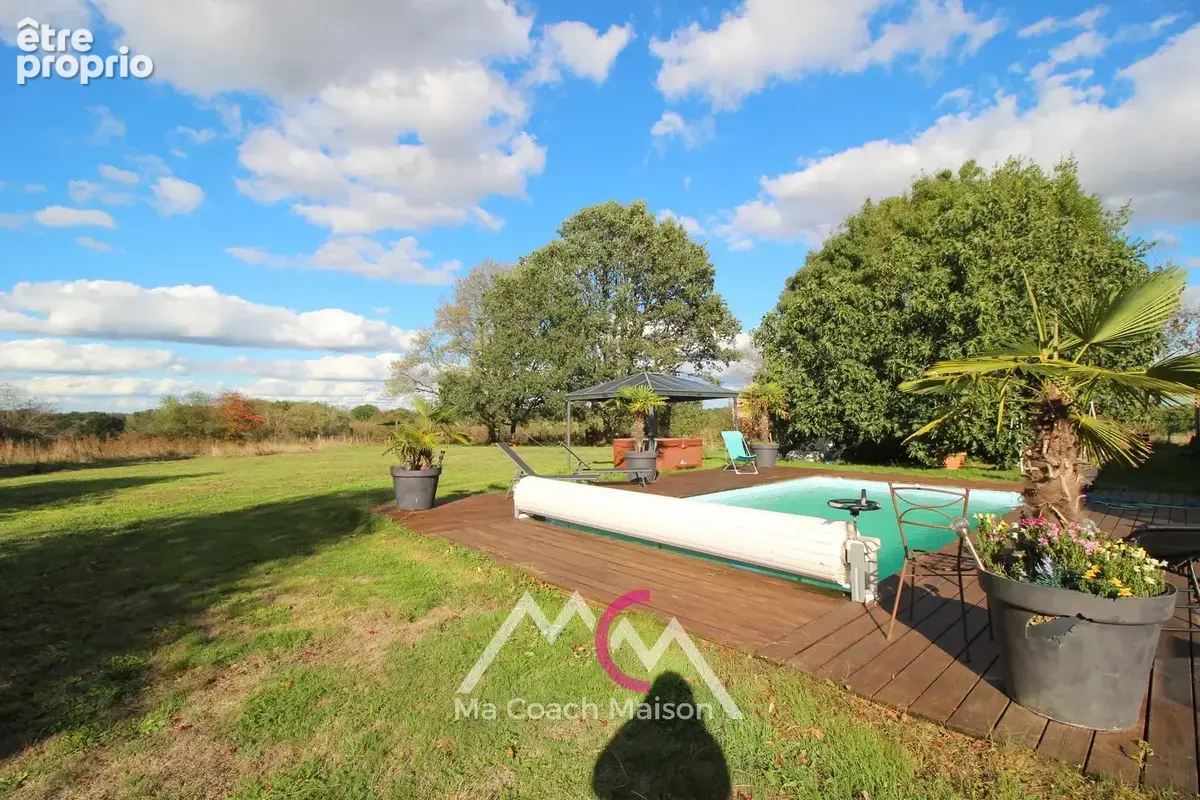 CAMPBON côté Savenay, Maison de charme rénovée d'environ 185 m2 avec piscine - photo 23