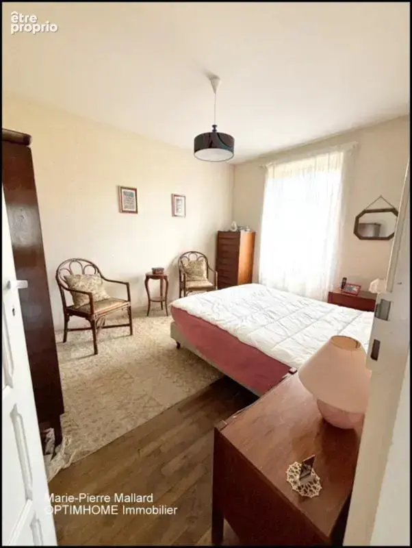Maison de 9 pièces à ROYERE DE VASSIVIERE (23) - photo 12