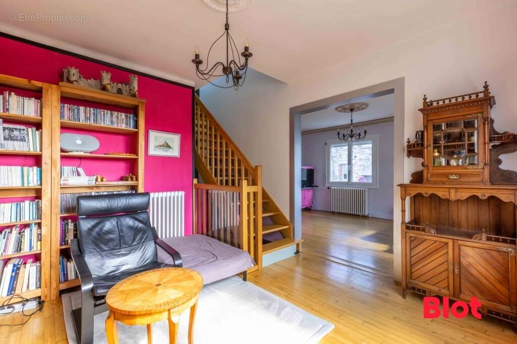 Maison à BAIN-DE-BRETAGNE