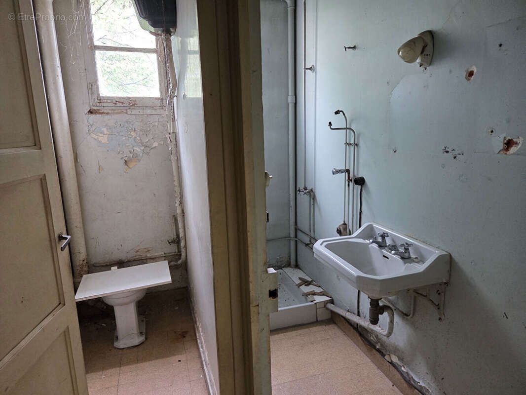 Maison à VARENNES-VAUZELLES