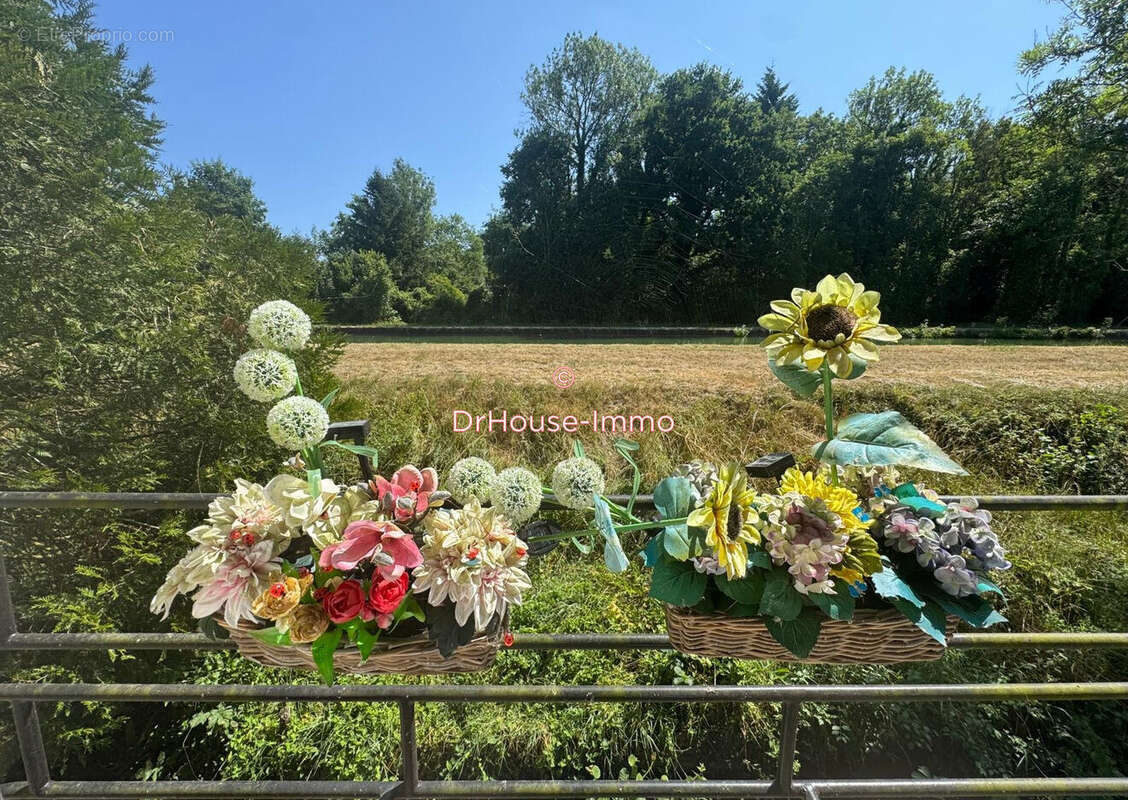 Maison à SAINT-PIERRE-LES-NEMOURS